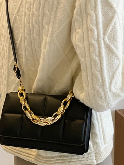 Casual Chain Hasp Shoulder Bag